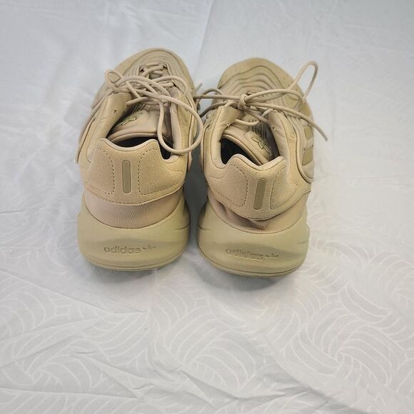 Adidas Original Men Ozelia Sneaker Size 9 - Picture 3 of 5